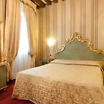 Al Graspo De Ua Hotell Venedig